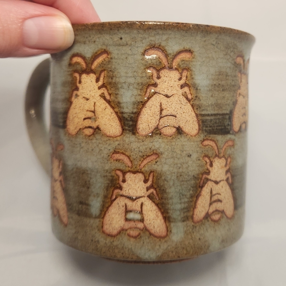 3 1/2" Handmade Boho Style Bee Coffee Mug - Picture 11 of 16